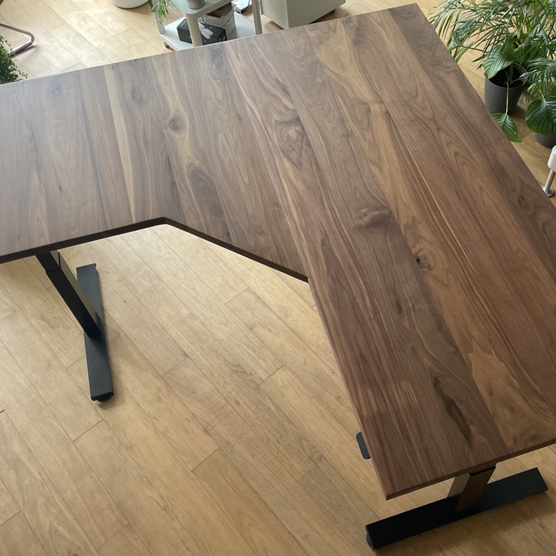 Vinkel Walnut Corner Standing Desk