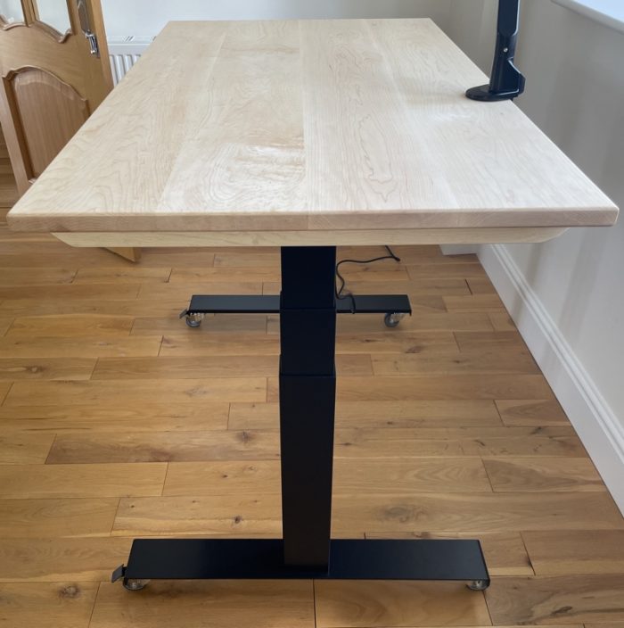 Sisu Maple Standing Desk | Design Your Desk