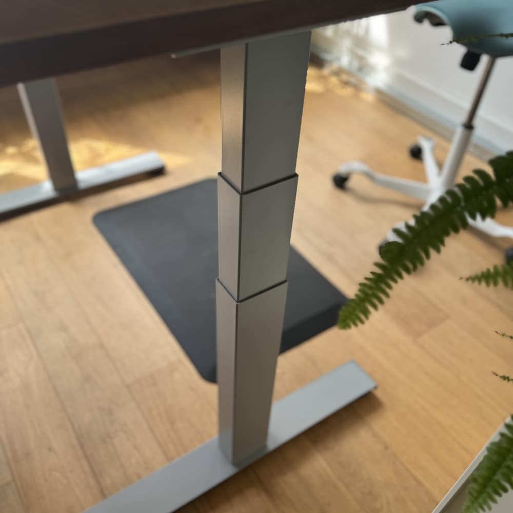 Skyflo Standing Desk Frame | LINAK Technology